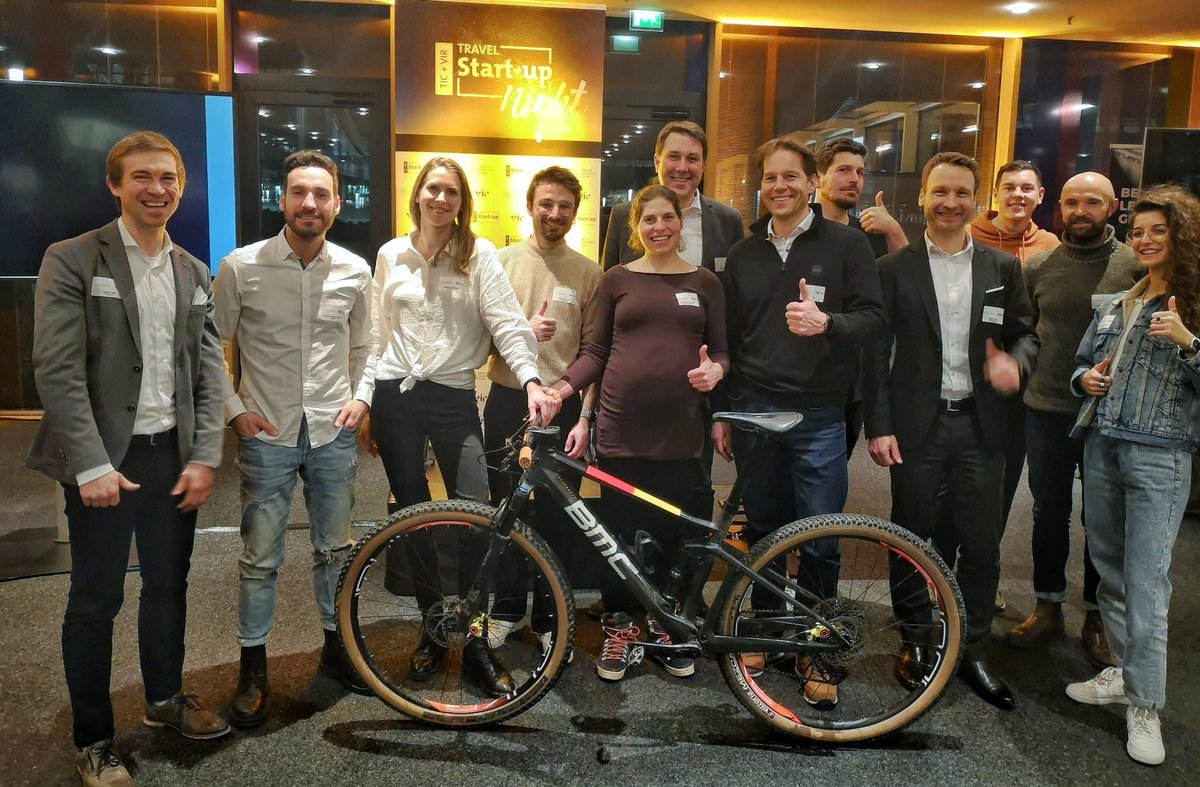 Elisabeth Brandau mit Team, Travel Start-up Night